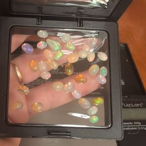 Loose Opal Gemstones